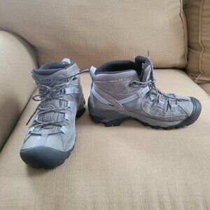 KEEN Women's Targhee II Mid Waterproof Boot - Blue, Size 8